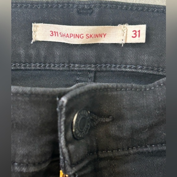 EUC Levi’s 311 Shaping Skinny Women’s Jeans - Picture 7 of 8